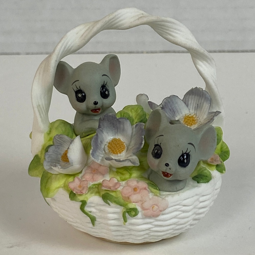 Vtg Georgian Fine Bone China Mice in Flower Basket Figurine Gray Mouse Miniature